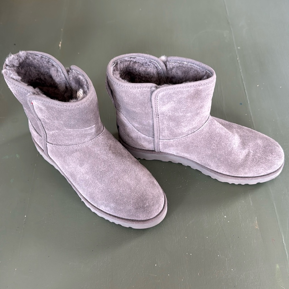 NWOT Ugg Cory Boot